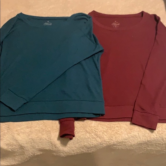 Cute soft light weight sweaters - Picture 1 of 3